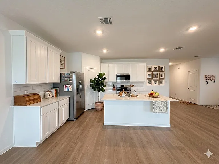 9122 Serene Haven Dr — Photo 6