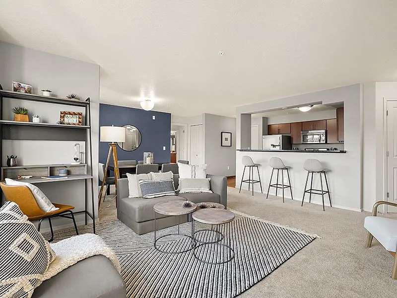 Sunridge Terrace — Photo 3