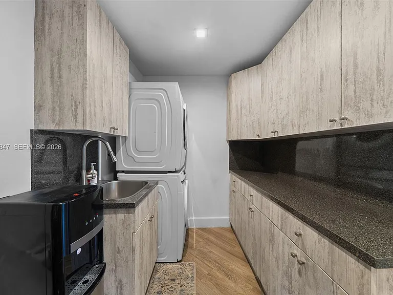 731 Crandon Blvd #308 — Photo 11