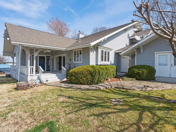 413 Lake Front St, Vinita, OK 74301