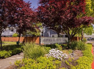 528 Racquet Club Cir, Rohnert Park, CA 94928