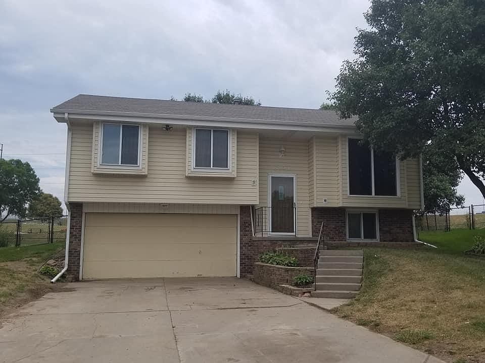 1st image of 8924 S 142nd Avenue Cir