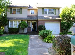 15158 Wayside Rd, Philadelphia, PA 19116