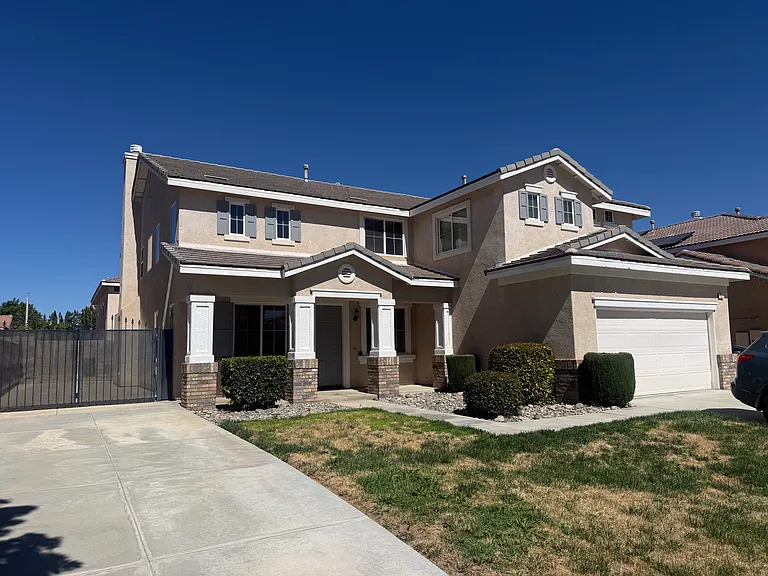 43725 Windrose Pl — Photo 1
