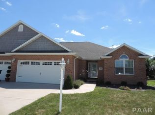 1504 Remington Rd, Pekin, IL 61554