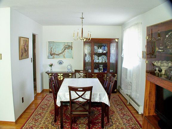 5th image of 25 Park Ave