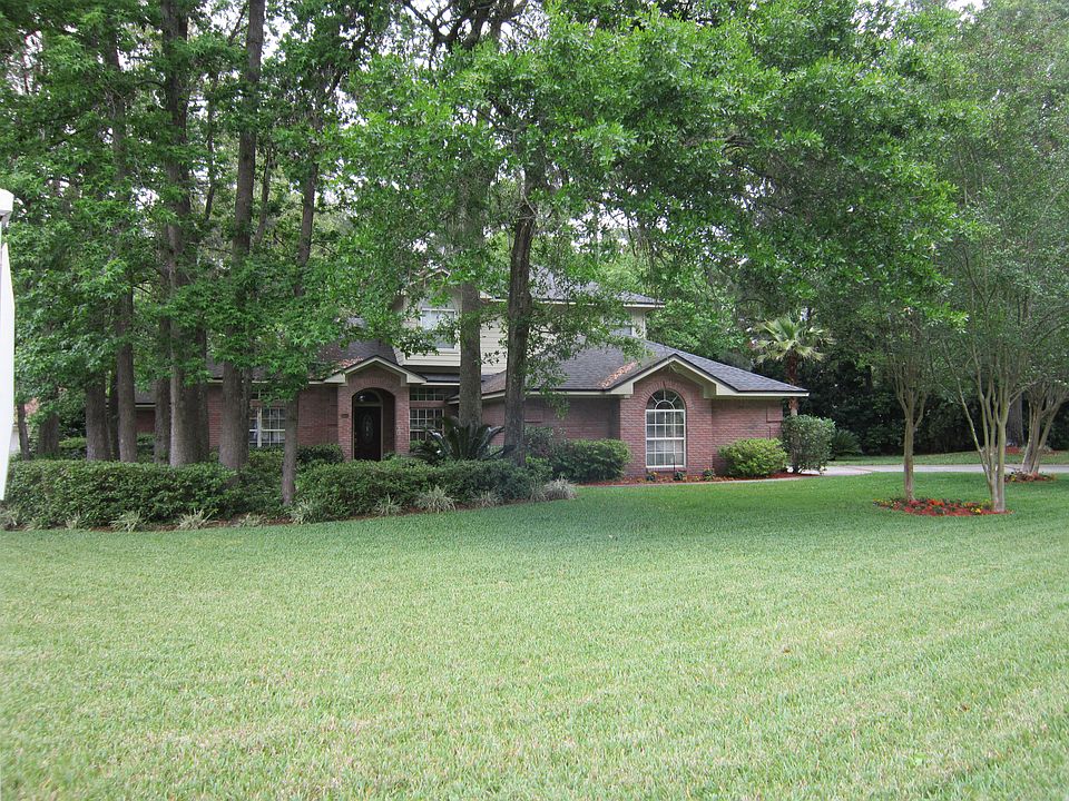 1st image of 2400 Country Club Blvd