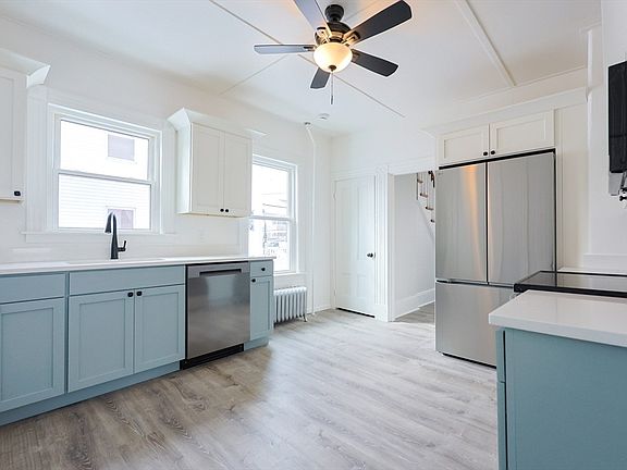 4th image of 92 Alexander St