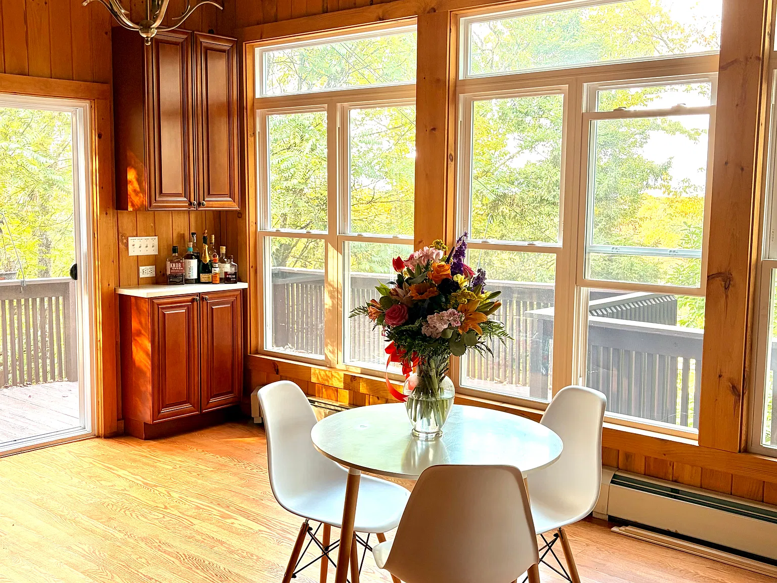 6 bed, 3700 sqft, $4,000 — Photo 3