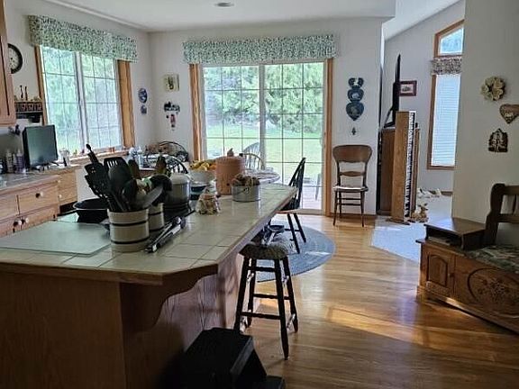 2nd image of 152 Racoon Road