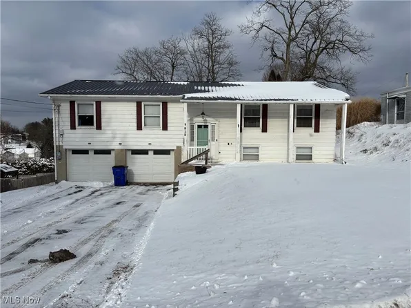 815 Crestview Dr, East Liverpool, OH 43920