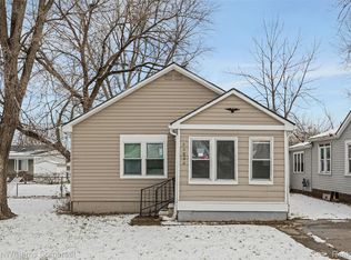 23826 Columbus Ave, Warren, MI 48089