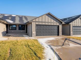 1324 N Kenley Pl, Tea, SD 57064