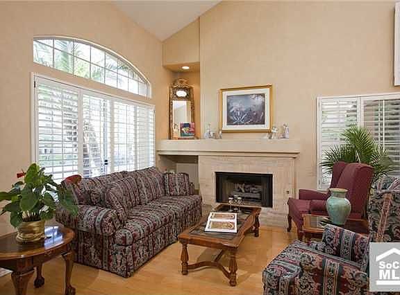 Living Room w/ Fireplace