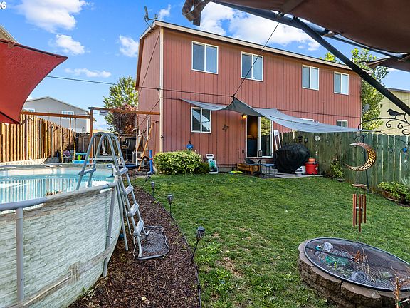 3rd image of 1279 SW 12th St