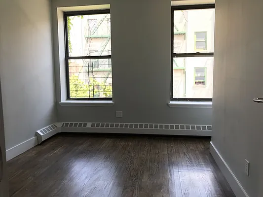 Rented by Luxury Property Group | media 37