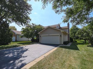 629 Dogleg Ln, Bartlett, IL 60103