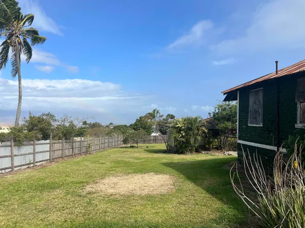 90 Kilakila Pl, Makawao, HI 96768