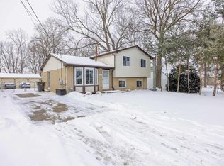 33931 Louise Ave, Clinton Township, MI 48035