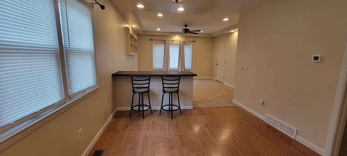 244 West Ave photo 1