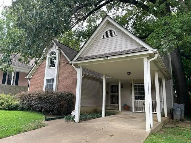 2018 Courtland Pl — Photo 2