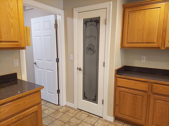 5th image of 2986 SW Ravenwood Dr