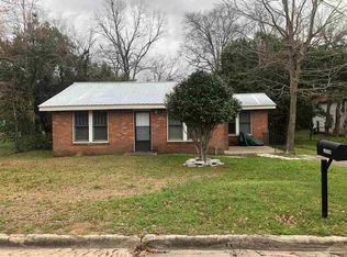 207 Packer Ave, Andalusia, AL 36420