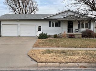 410 3rd St, Claflin, KS 67525