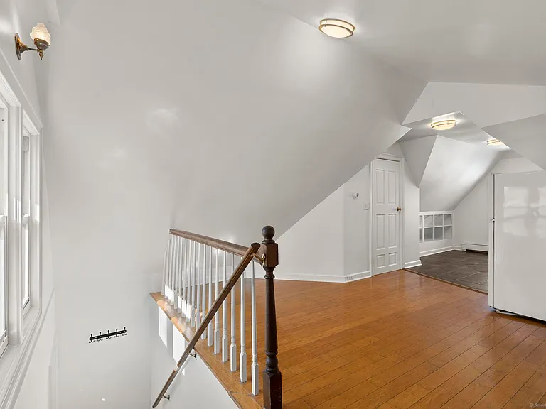 48 Lockwood Ave #3 — Photo 4