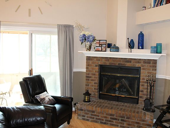 Living Room leading to screened patio