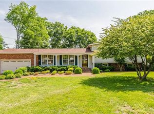 145 Bay Dr, Hendersonville, TN 37075