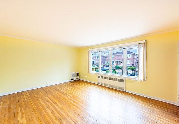 5th image of 61-28 76th St #1
