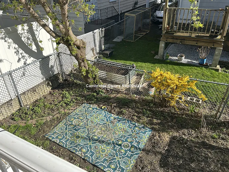 Stanley Ave — Photo 7