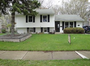 151 E. Maple Dr., Glenwood, IL