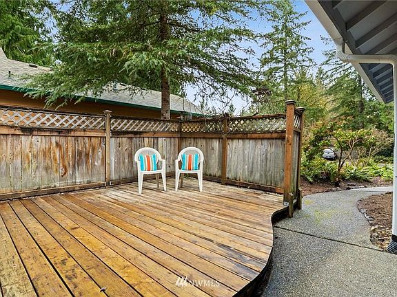 3rd image of 2621 17th Ave NW