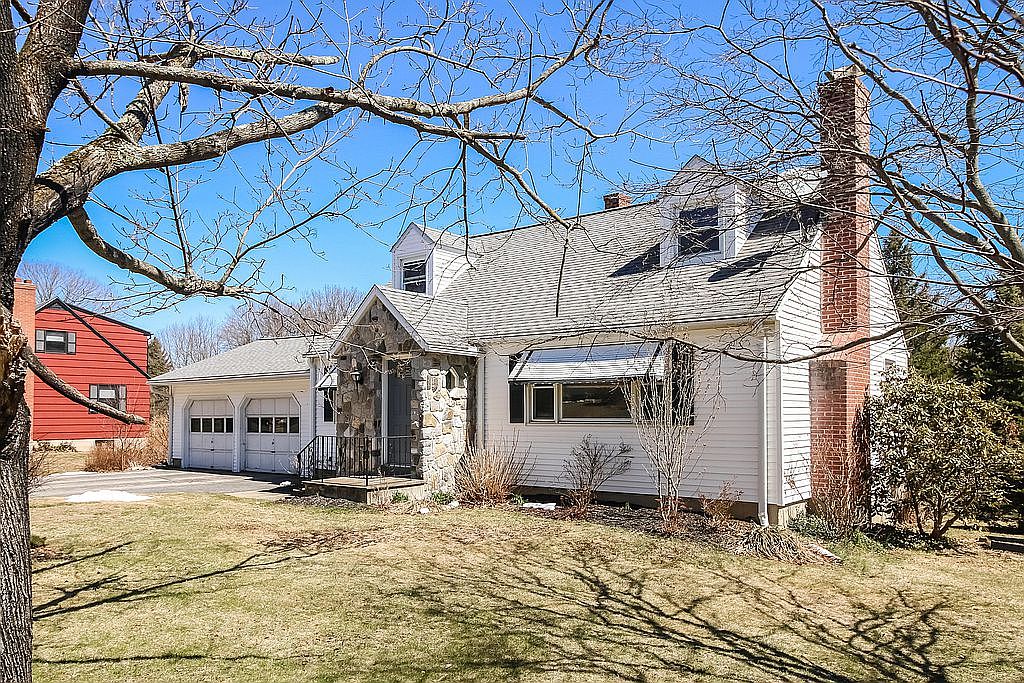 91 Benz St, Ansonia, CT 06401 Zillow