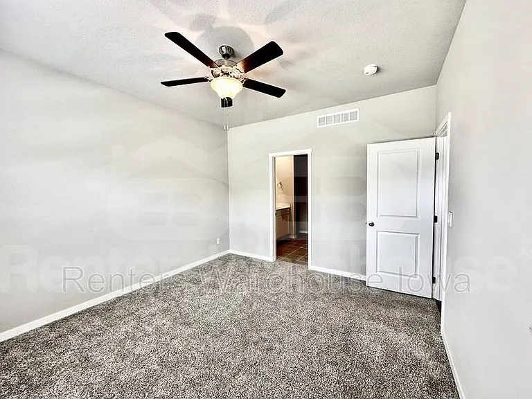 2310 SW Plaza Pkwy — Photo 18