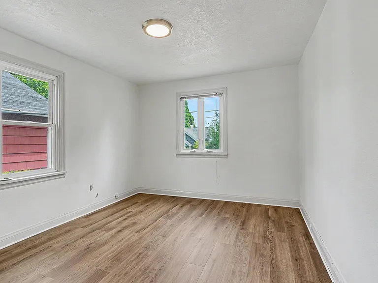 2151-2153 Winter St SE — Photo 21
