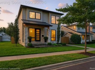 1292 Cole Ave, Birmingham, MI 48009