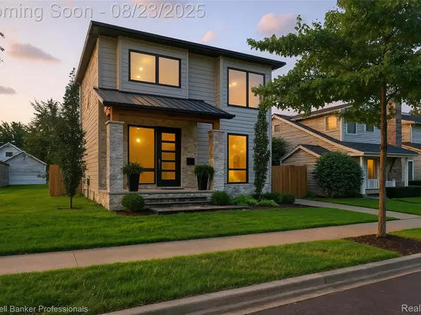 1292 Cole Ave, Birmingham, MI 48009