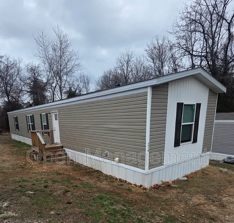 Building Photo - 2710 N Farm Road 137 #214