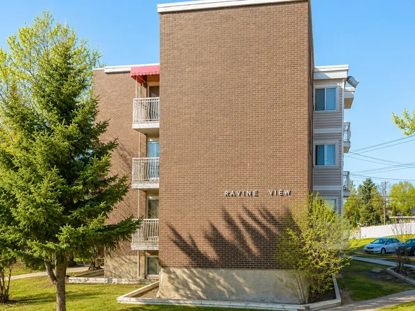 9956 79th St NW, Edmonton, AB T6A 3G1