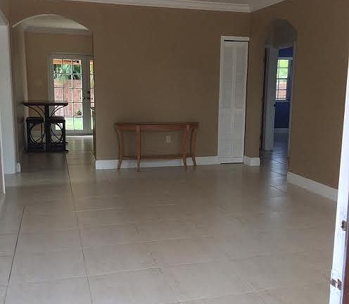 5th image of 6665 NW 40th St