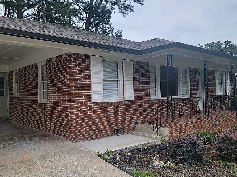 5256 Eubanks Dr — Photo 3