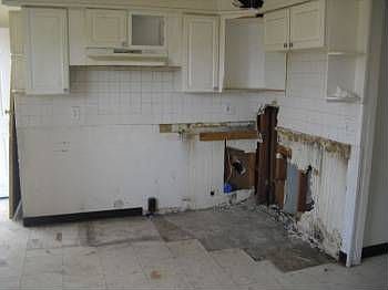 2nd image of 4130 W Penrose St