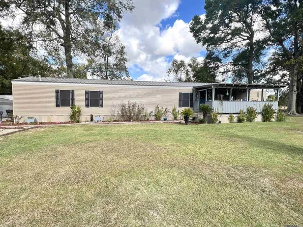 11710 Parkland Dr S, Port Allen, LA 70767