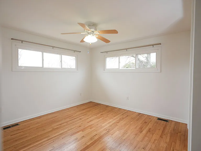 2305 River Rd — Photo 19