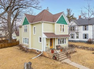 703 5th St, Baraboo, WI 53913