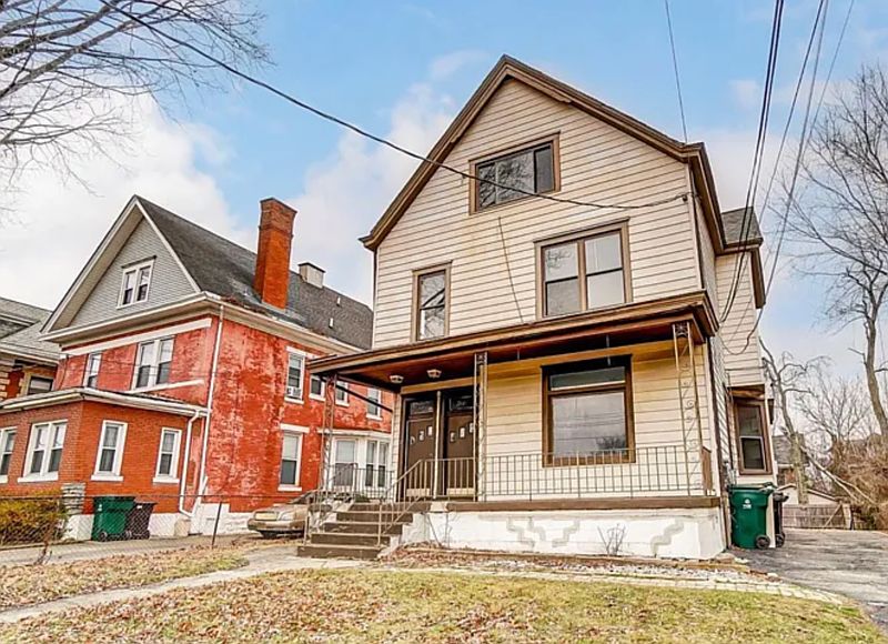 1st image of 1840 Brewster Ave #B