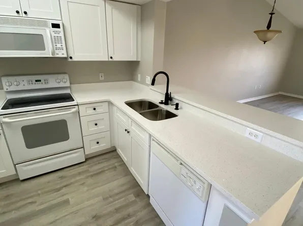 8297 Key Royal Ln, Naples, FL